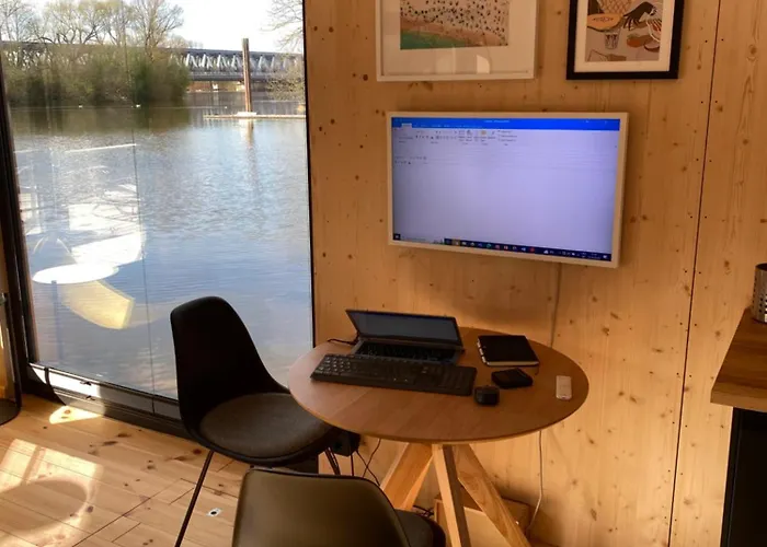 Dein Hausboot Off Fuer Deine Auszeit In Botel *
